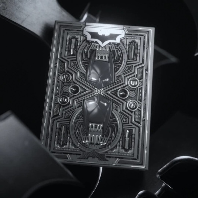 картинка Карты "Theory11 Dark Knight Playing Cards" от магазина Gamesdealer.ru