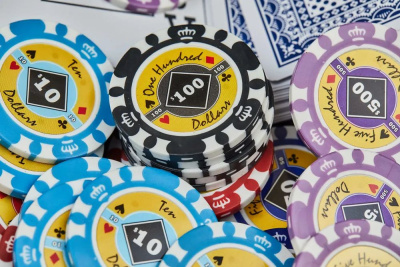 картинка Набор для покера Crown на 500 фишек от магазина Gamesdealer.ru