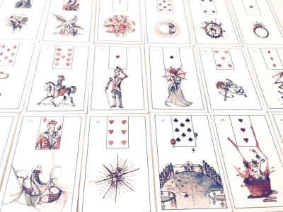 картинка Карты Таро "Maybe Lenormand" US Games / Возможно Ленорман от магазина Gamesdealer.ru