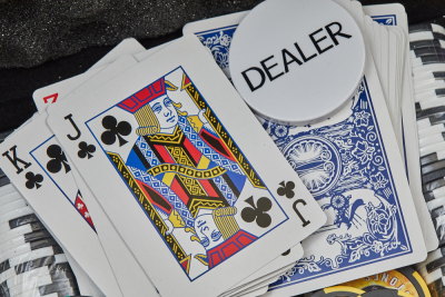 картинка Набор для покера Roubles на 300 фишек от магазина Gamesdealer.ru