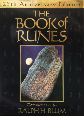 Карты Таро "Book of Runes Set" ST.MARTINS / Набор "Книга рун"