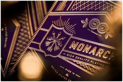 картинка Карты "Theory11 Purple Monarchs" от магазина Gamesdealer.ru