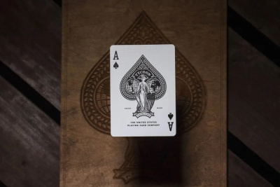 картинка Карты "Theory11 Ivory Tycoon" от магазина Gamesdealer.ru
