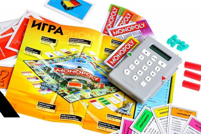 картинка Монополия с банковскими картами от магазина Gamesdealer.ru