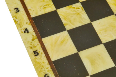 картинка Шахматная доска из янтаря малая без рамки 25*25 от магазина Gamesdealer.ru