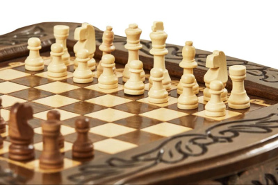 картинка Шахматы резные в ларце 40, Ustyan от магазина Gamesdealer.ru
